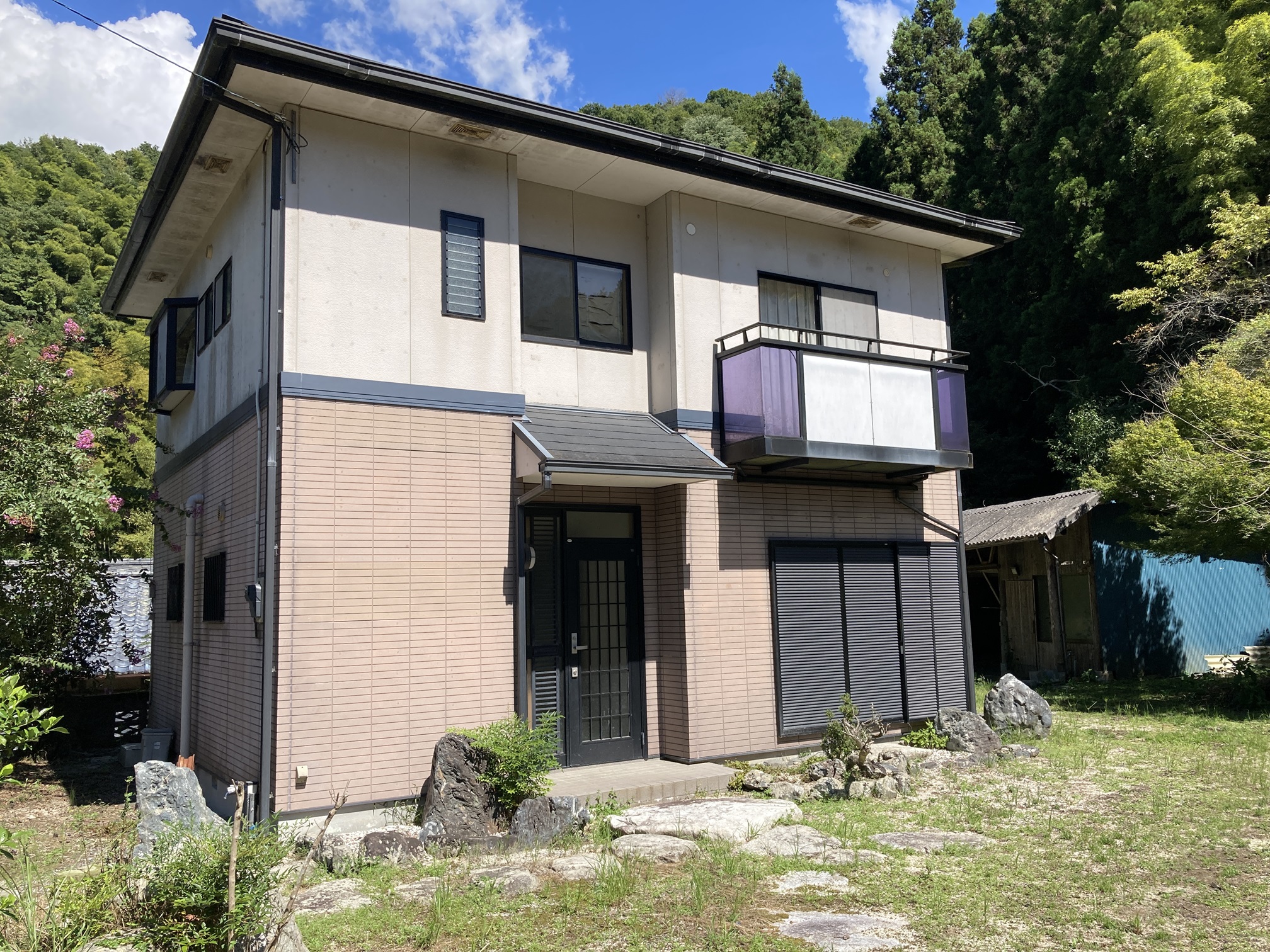 福見川中古建て：庭付き