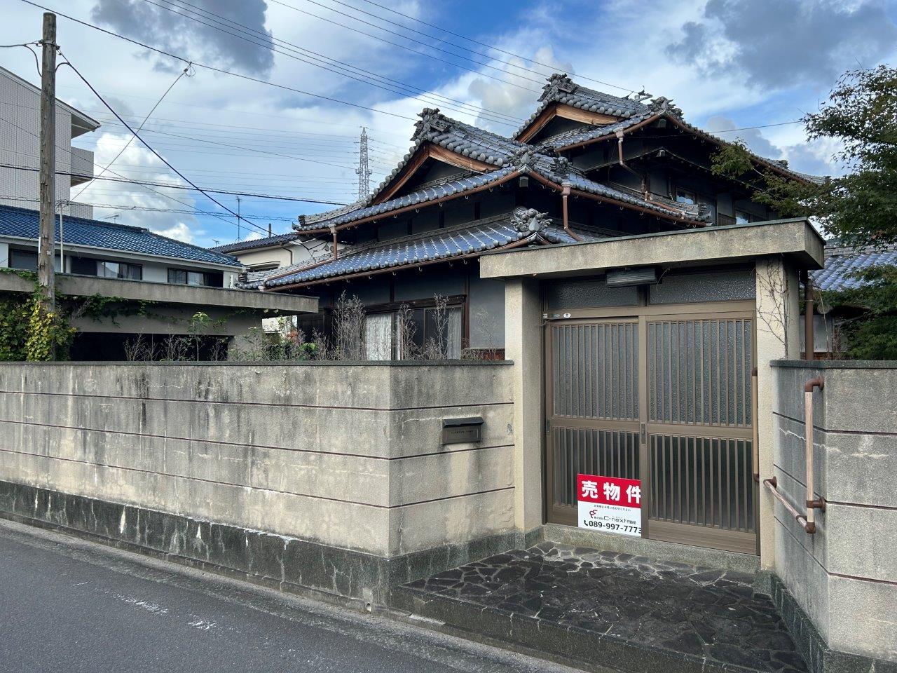 松山市南久米町