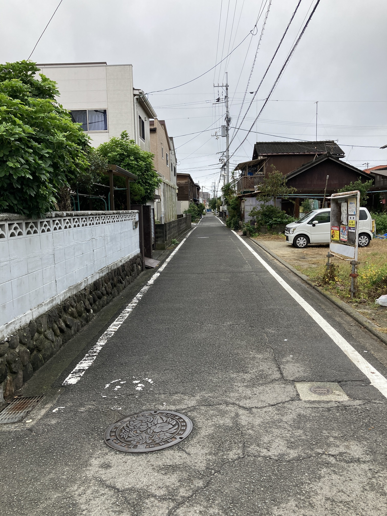 春美町/建築条件なし・更地渡し：ゆったり広々角地♪